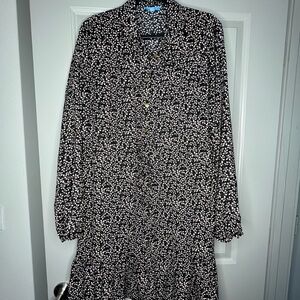 Draper James- Black and Cream Floral Patterned Dress